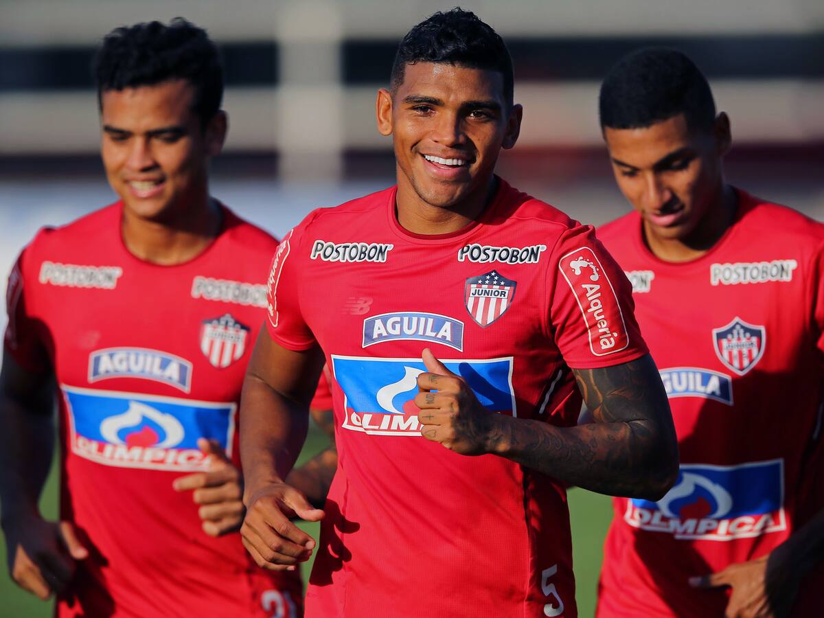 Rafael Pérez: la novela de su fichaje caído al Junior por una supuesta lesión