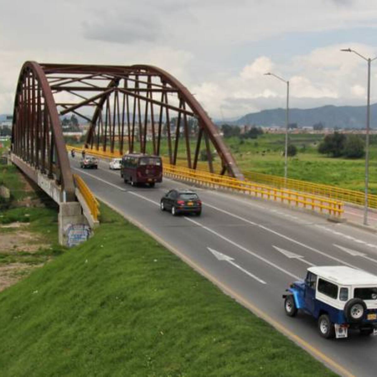 ¿Cómo está la movilidad en las principales vías de Colombia al inicio de la semana de receso?