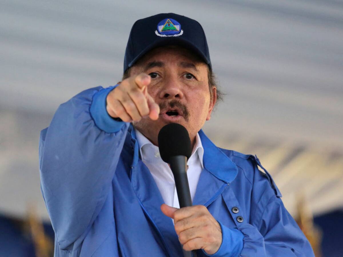 Juez de Argentina ordenó captura internacional de presidente nicaragüense Ortega y su esposa