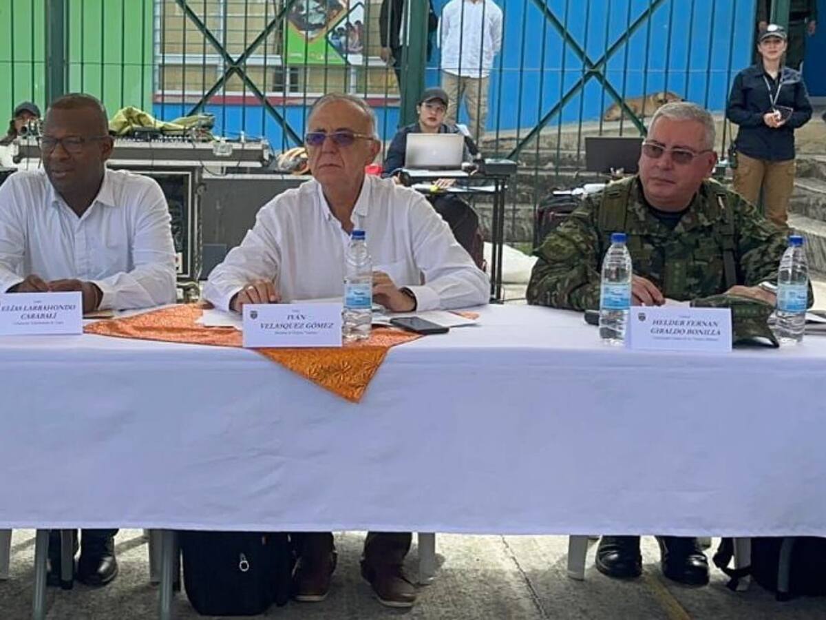 El ministro de Defensa exigió la liberación del hijo del alcalde de Rosas, Cauca