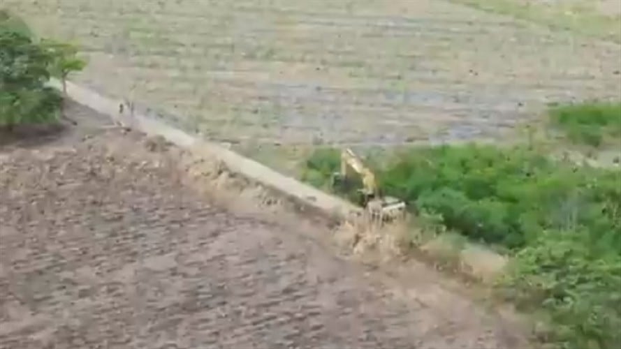 Militares venezolanos retienen a operario y maquinaria . Foto: Audrey Carrillo