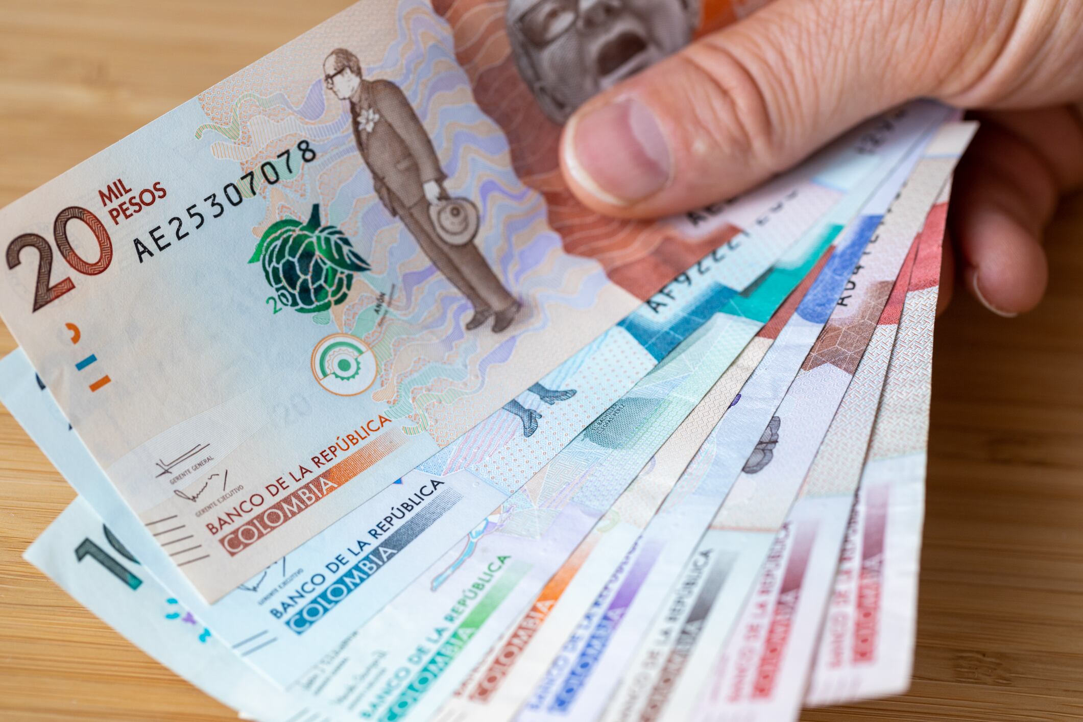 Dinero colombiano imagen de referencia. Foto: Getty Images.