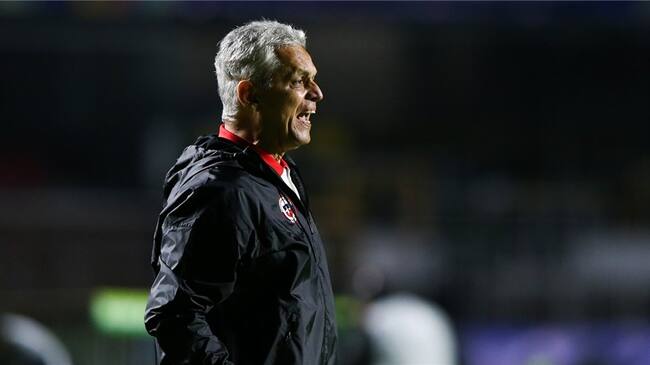 Prensa chilena sigue atacando a Reinaldo Rueda por su rendimiento . Foto: Alexandre Schneider/Getty Images