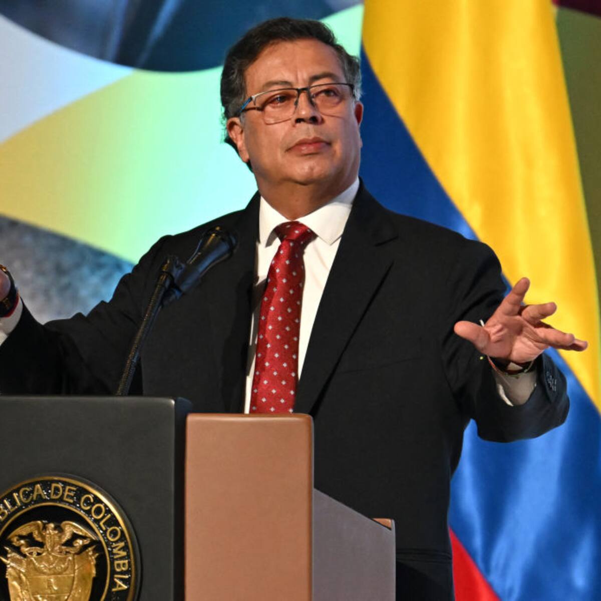 ¿Gustavo Petro puede reelegirse? Expresidente de la Corte explicó qué dice la Constitución