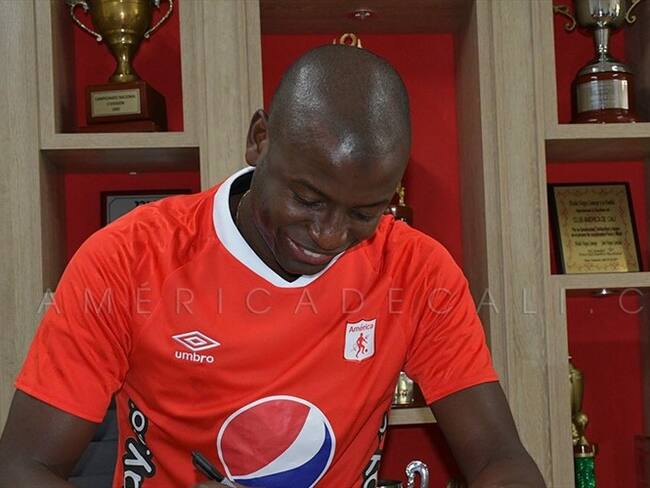 Adrian Ramos. Foto: Twitter / @AmericadeCali
