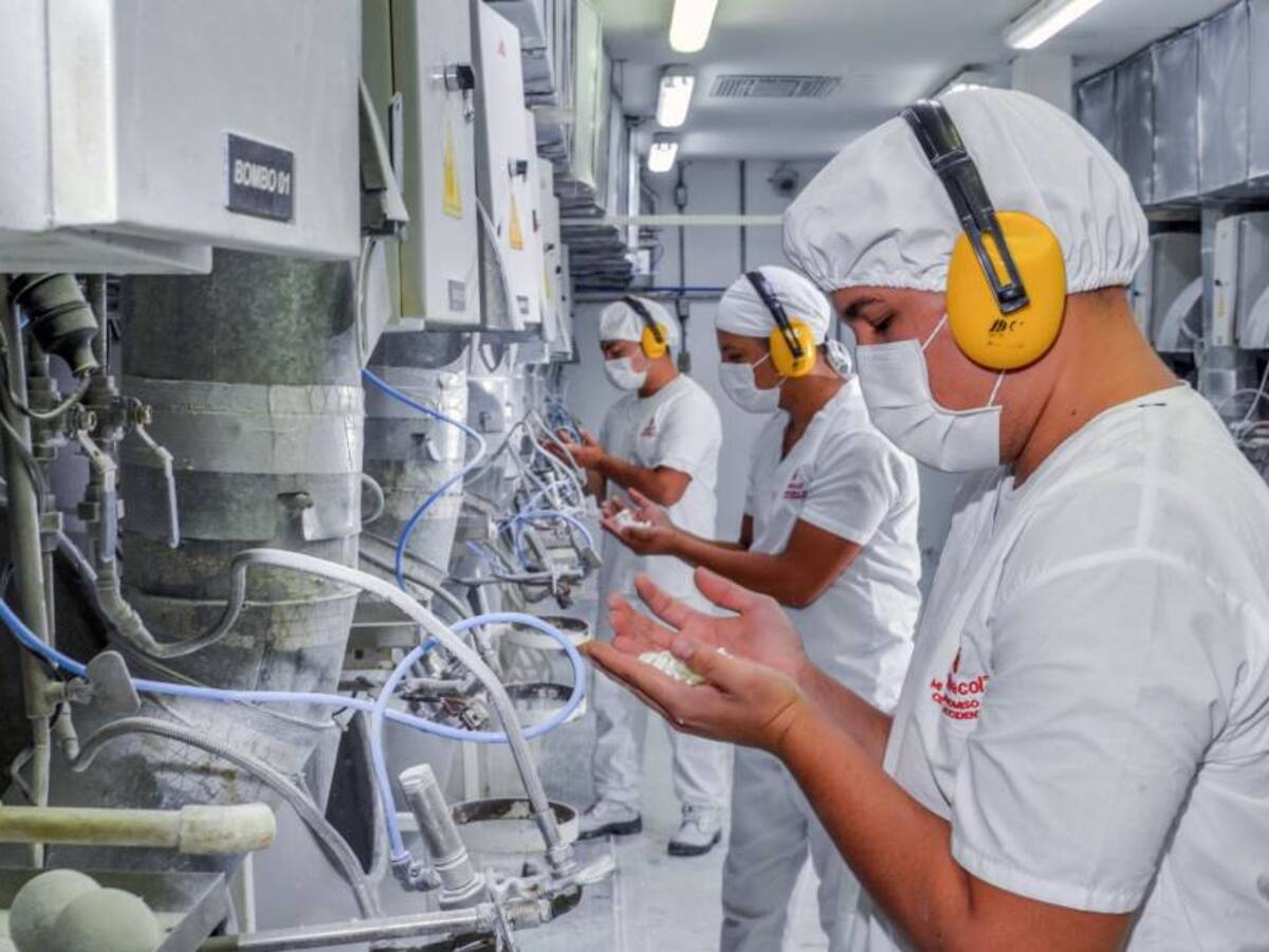 Reducción de jornada laboral en Colombia: fecha de inicio y todo lo que debe saber