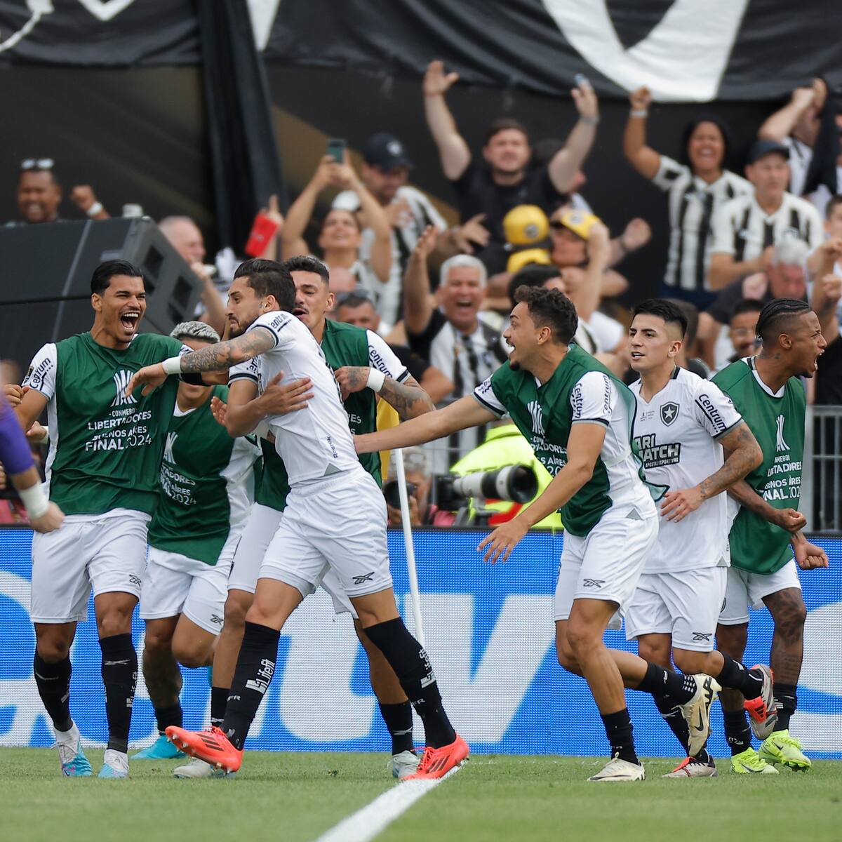 ¡Botafogo se proclamó campeón de la Copa Libertadores! Venció 3-1 a Mineiro en la final
