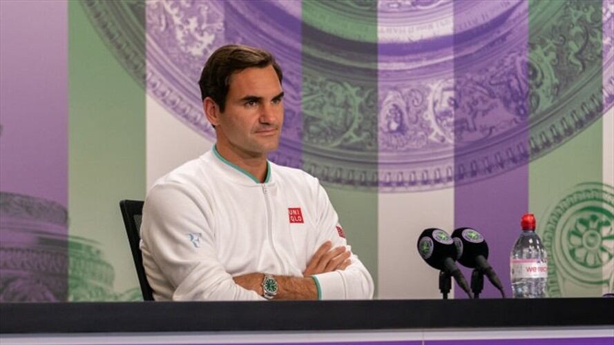 El tenista Roger Federer confirma que cirugía en su rodilla lo tendrá por fuera de las canchas una temporada. Foto: Getty Images/Pool