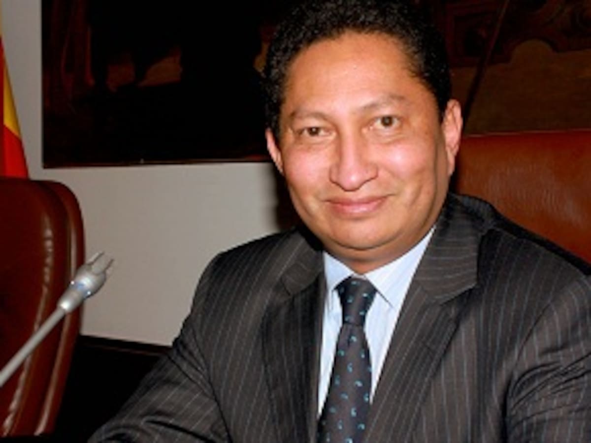 ¿Se enredó nombramiento del conservador Roger Carrillo en Coljuegos?