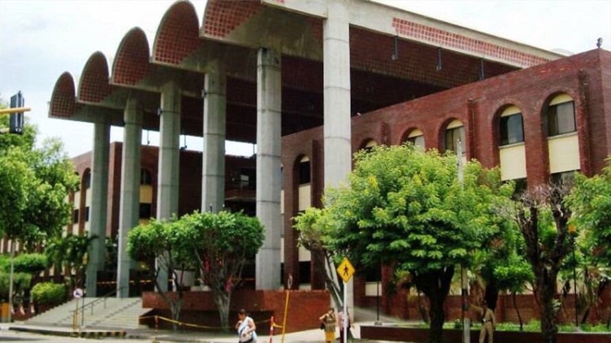 Cierre temporal del Palacio de Justicia de Cúcuta por caso sospechoso de COVID-19. Foto: Colprensa
