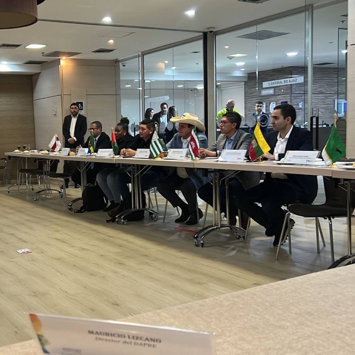 Gobierno se reunió con gobernadores del país para limar asperezas