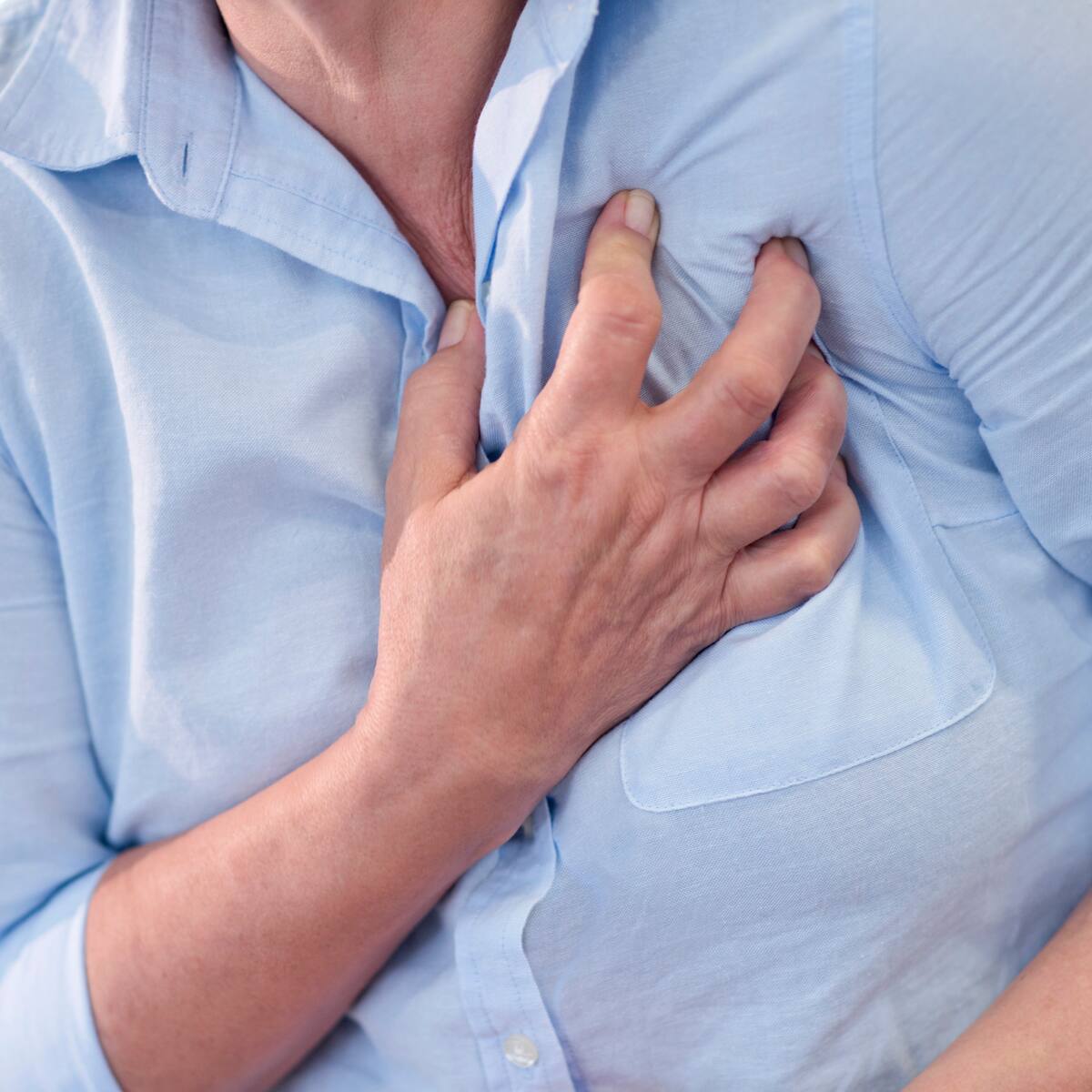 ¿Cuáles es la diferencia entre paro cardiaco e infarto? Qué son y síntomas de cada uno