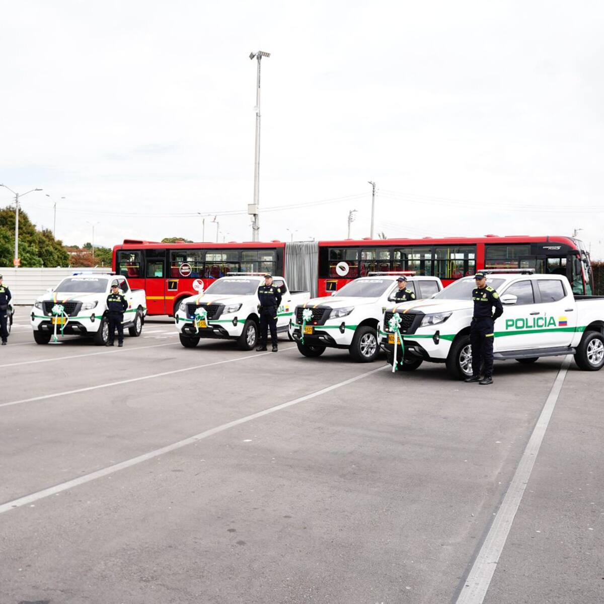Refuerzan la seguridad en TransMilenio: llegan nuevas camionetas de la Policía