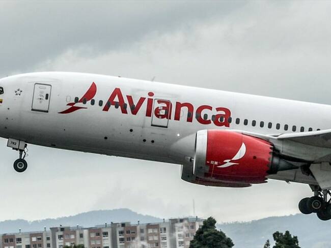 Hay que preguntarse si salvar a Avianca es la prioridad del país: Antonio Sanguino