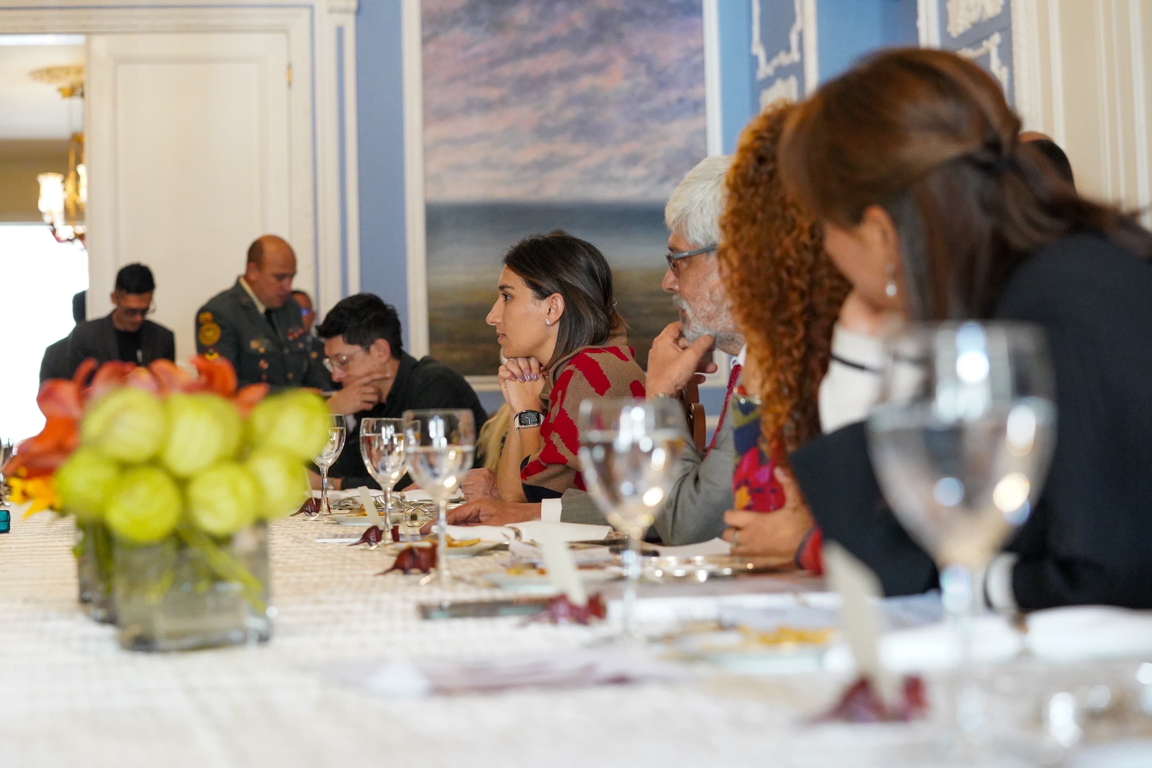 Encuentro entre el Gobierno Nacional y Mariana Mazzucato. Foto: cortesía Prosperidad Social.