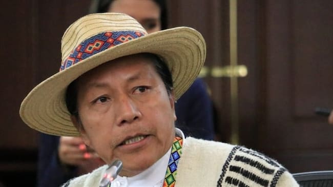 El senador Feliciano Valencia solicitó a la Ministra del Interior que separe de sus cargos a los funcionarios que protagonizaron el hecho . Foto: Facebook Feliciano Valencia