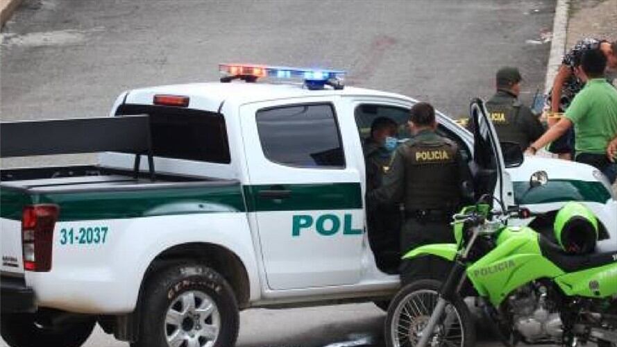 Operativo de la Policía en Floridablanca. Foto: Cortesía Melissa Múnera