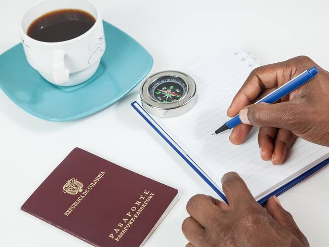 “Ningún funcionario puede discriminar para expedir el pasaporte”: canciller ante trabas en el trámite