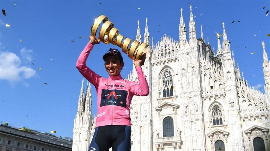 El ciclista colombiano ratificó su gran victoria en el Giro de Italia en la contrarreloj en Milán. . Foto: Tim de Waele/Getty Images