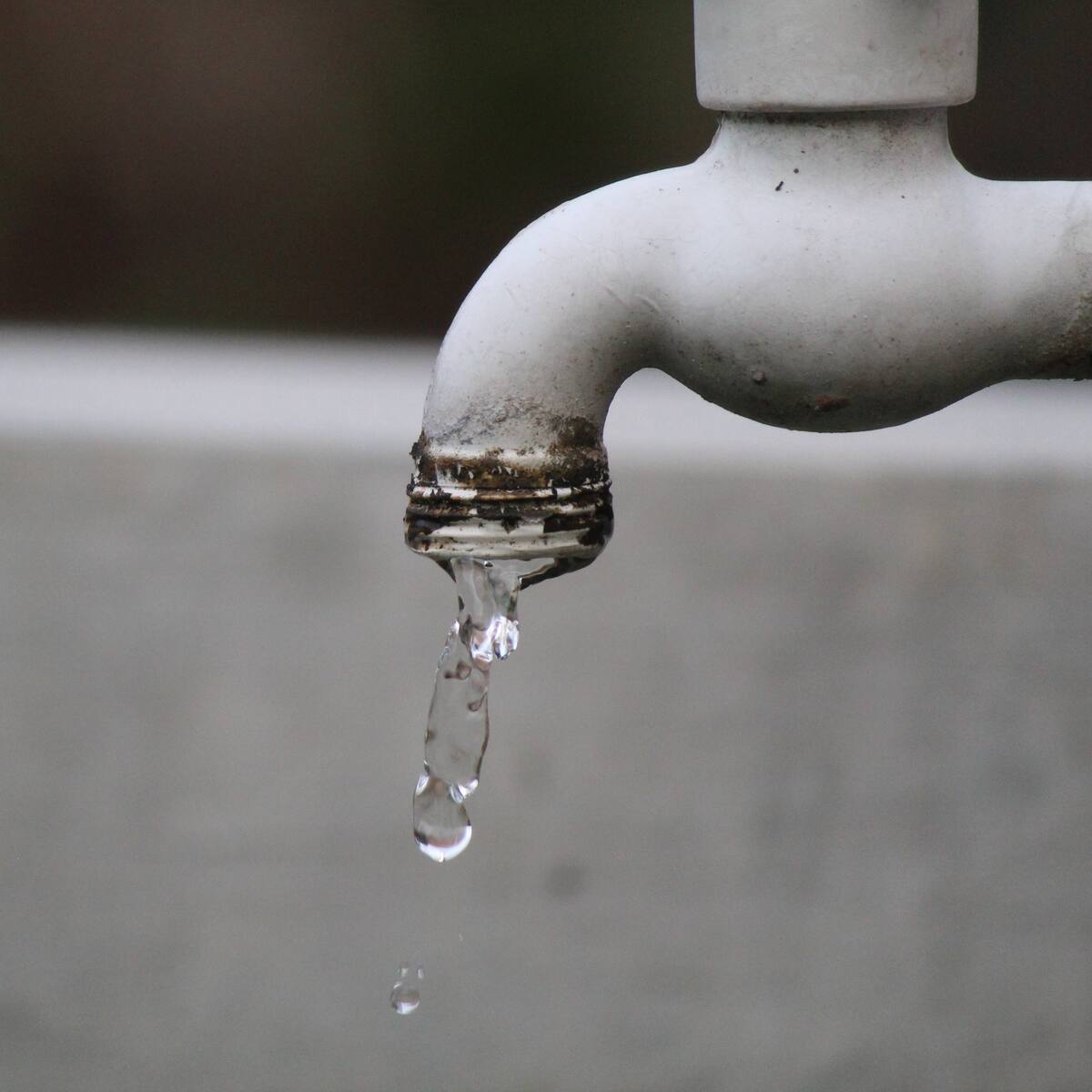 Autoridades descubren establecimientos que robaban más de 130 mil metros cúbicos de agua en Bogotá