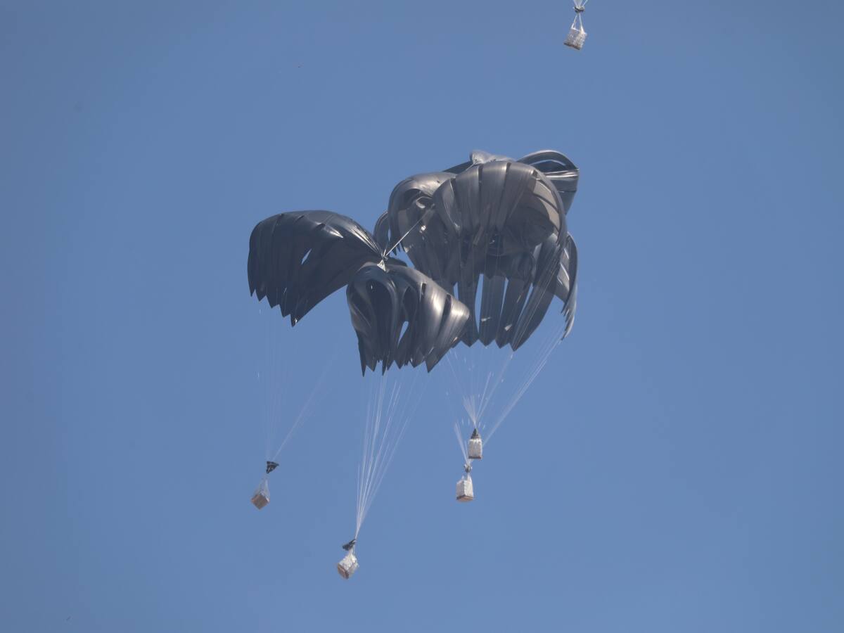 Jordania y Emiratos Árabes lanzaron 16 toneladas de ayuda sobre Gaza por cuarto día consecutivos