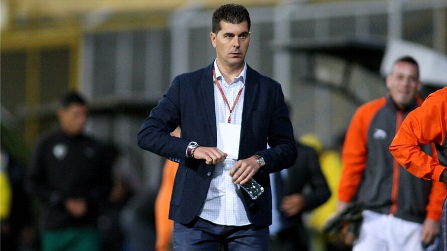 El director técnico Ismael Rescalvo. Foto: Colprensa