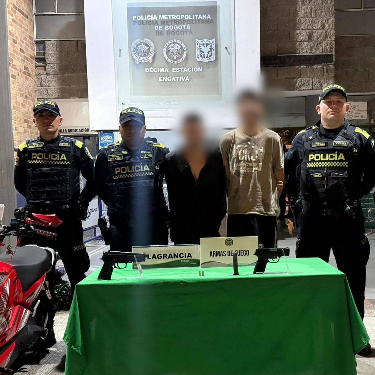 Capturan a ladrones de patinetas eléctricas en Bogotá: se escondieron de las autoridades en un humedal