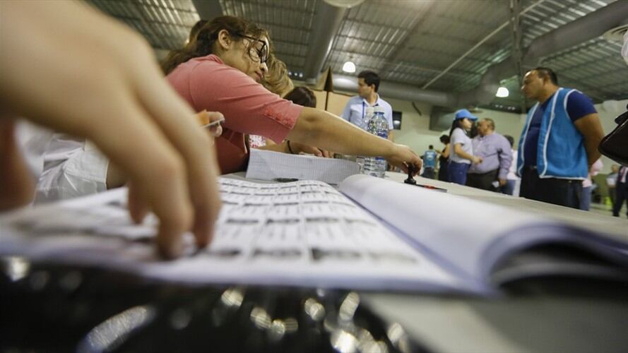 Bukele es el favorito ante el desgaste de los partidos tradicionales, en medio de la persistente violencia de las pandillas y el alto costo de vida.. Foto: Getty Images