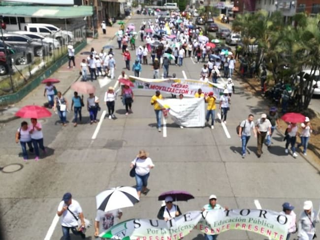 Marcha de profesores en Cali. Foto: Erika Rebolledo
