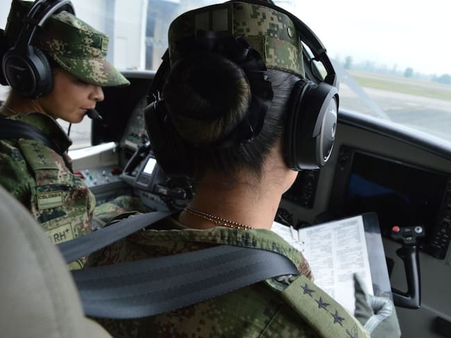 Por primer vez habrá tripulación femenina en aviones del Ejército