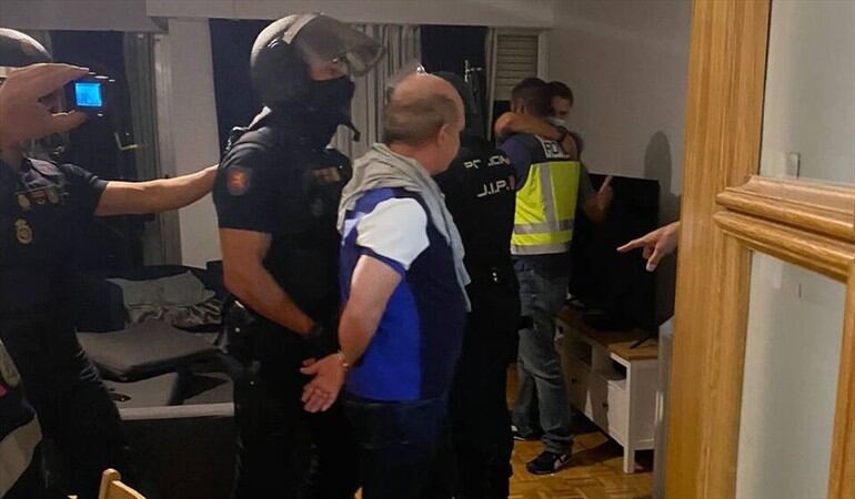 Detienen en España a Hugo Armando Carvajal. Foto: Twitter Policía de España