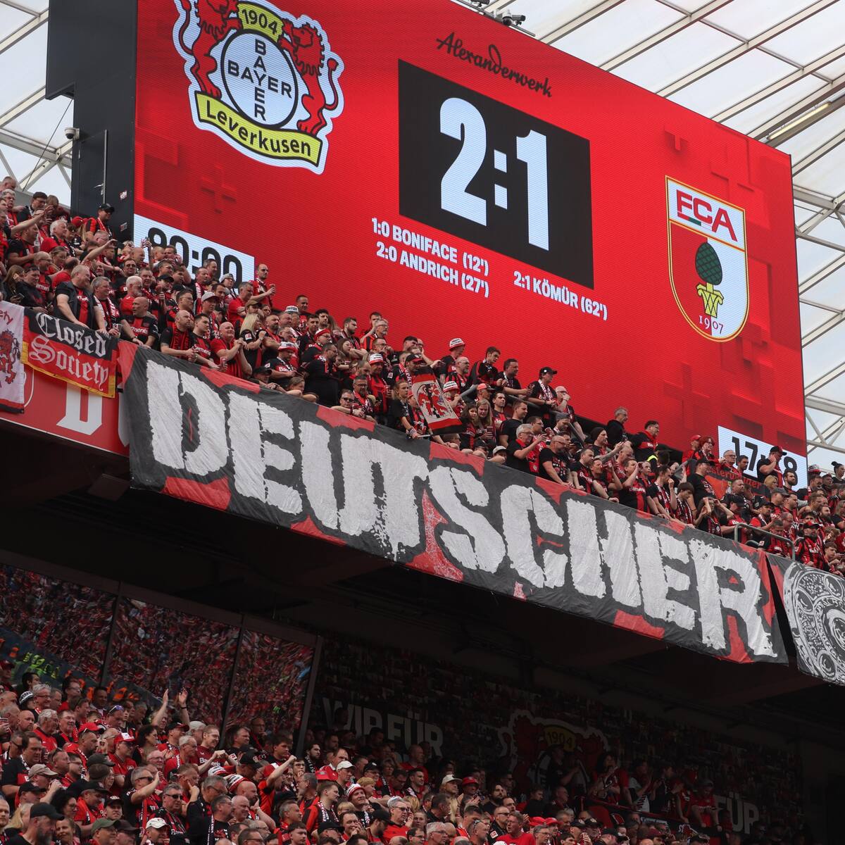 El Leverkusen de Gustavo Puerta, primer equipo en acabar invicto la Bundesliga