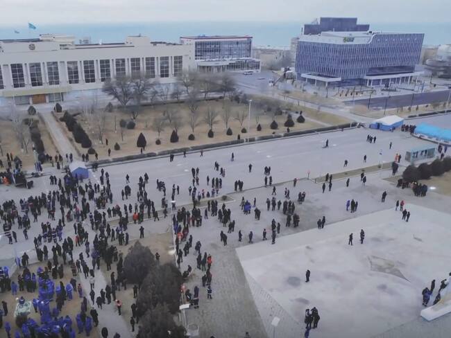 Presidente de Kazajistán asegura que evitó un golpe de estado y se reestableció el orden constitucional