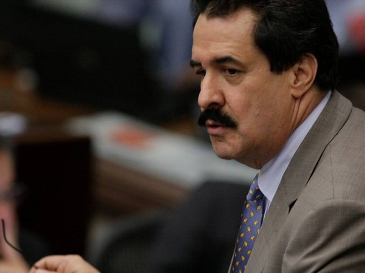 Falleció el periodista Edgar Artunduanga