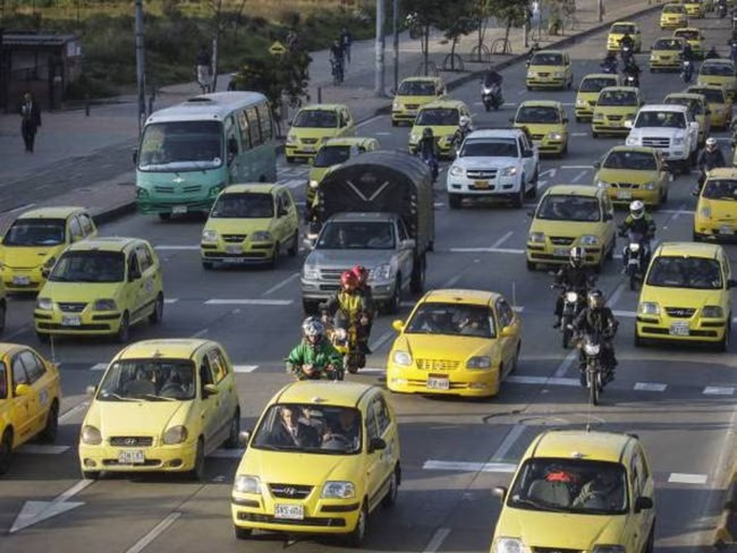 Taxis en Colombia. Foto: Colprensa