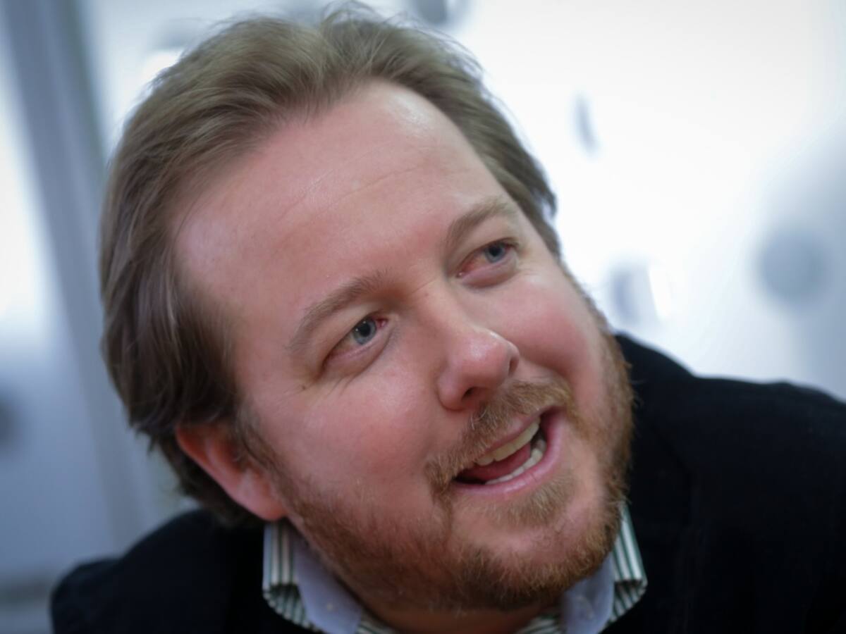 Juan Esteban Constaín: quería escribir una novela sobre fútbol y salió este delirio