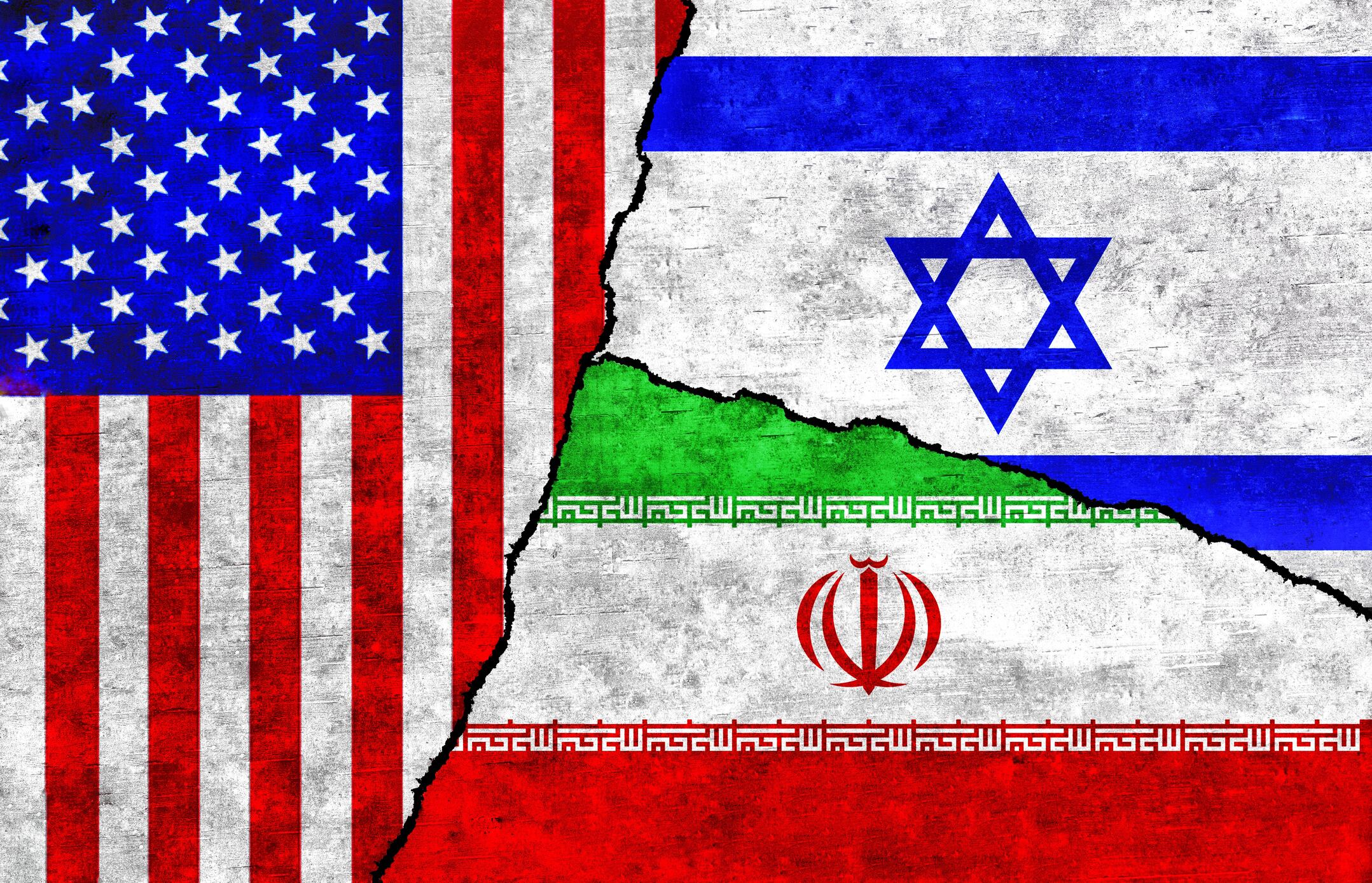 Banderas de Estados Unidos, Israel e Irán.  Foto: Getty Images.