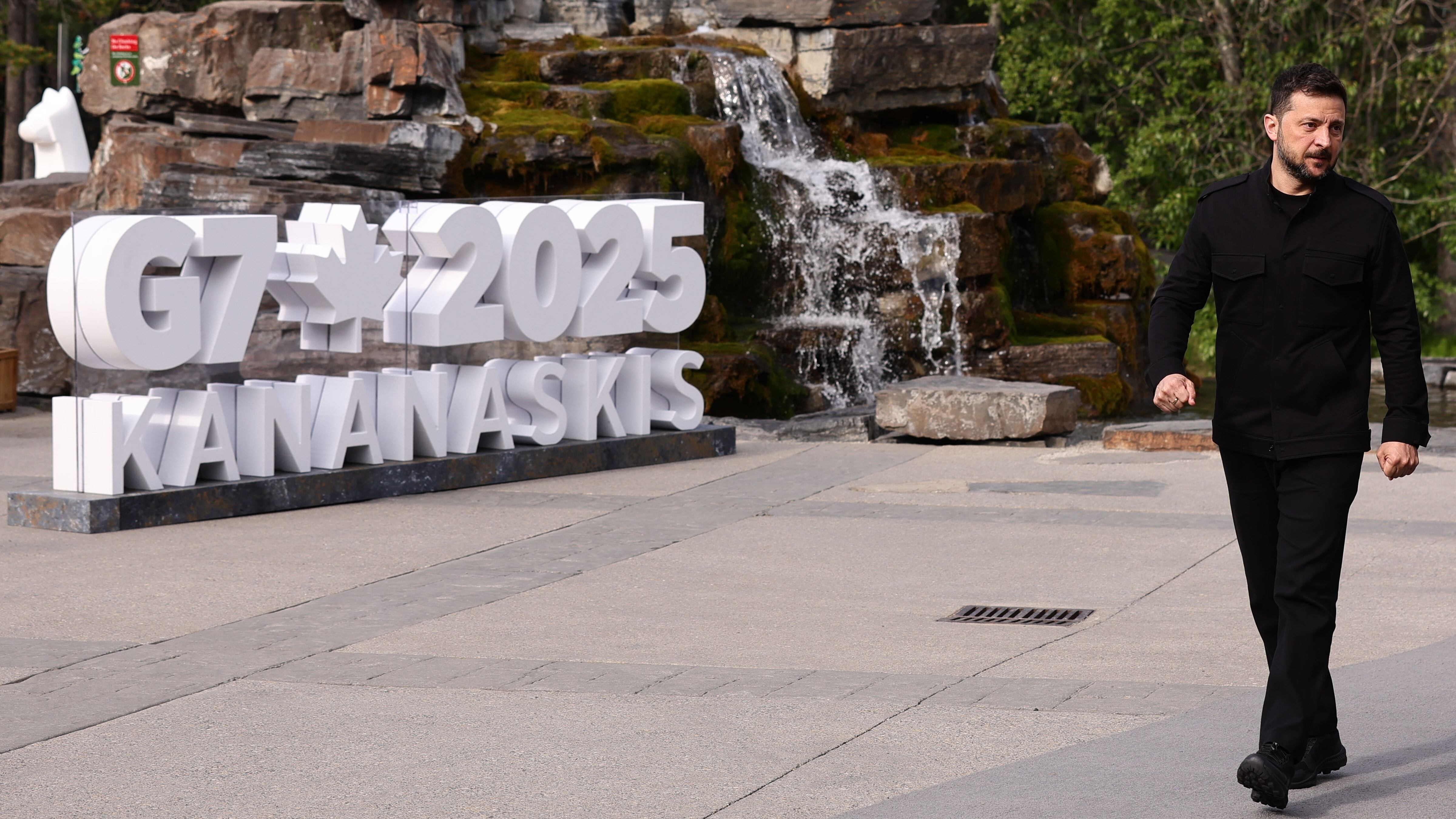 Volodímir Zelenski destacó la voluntad del G7 para "explorar todas las opciones" para presionar a Rusia. Foto: EFE/EPA/TERESA SUAREZ / POOL