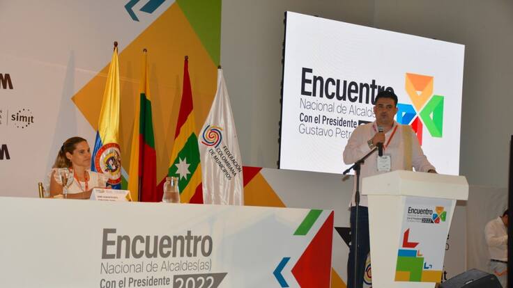 Ministros dejan plantados a alcaldes del país reunidos en Cartagena