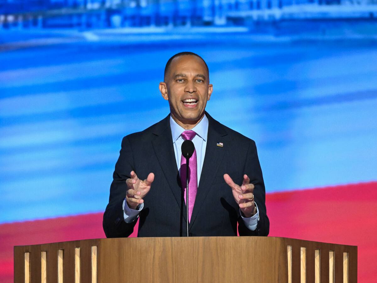 Los demócratas presionan contra el plan fiscal de Trump en plena pelea con Musk