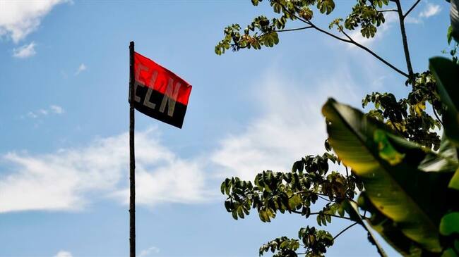 El crimen sería una retaliación por las publicaciones en las que el medio de comunicación habría cuestionado al grupo armado ilegal. Foto: Getty Images / LUIS ROBAYO