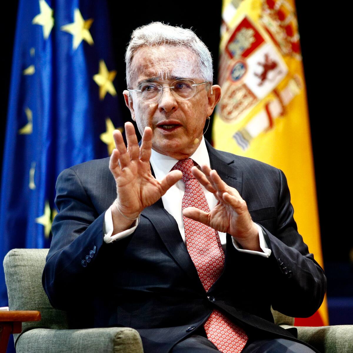 Álvaro Uribe estará como invitado en un foro sobre el auge de China