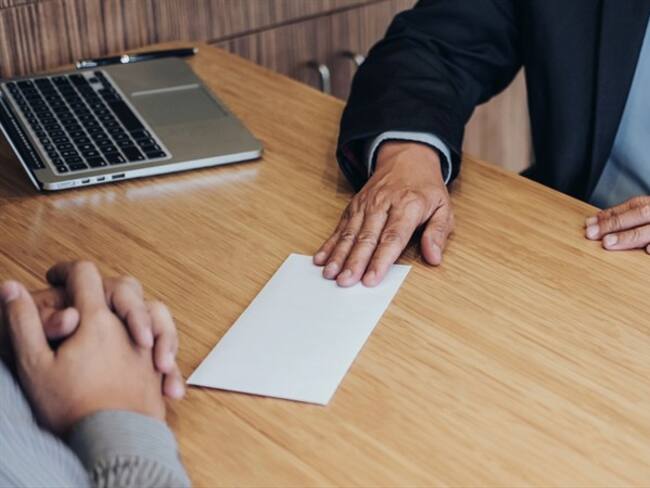 ¿Cómo eliminar el “mico” que permitiría a políticos participar en elaboración de pliegos tipo?. Foto: Getty Images