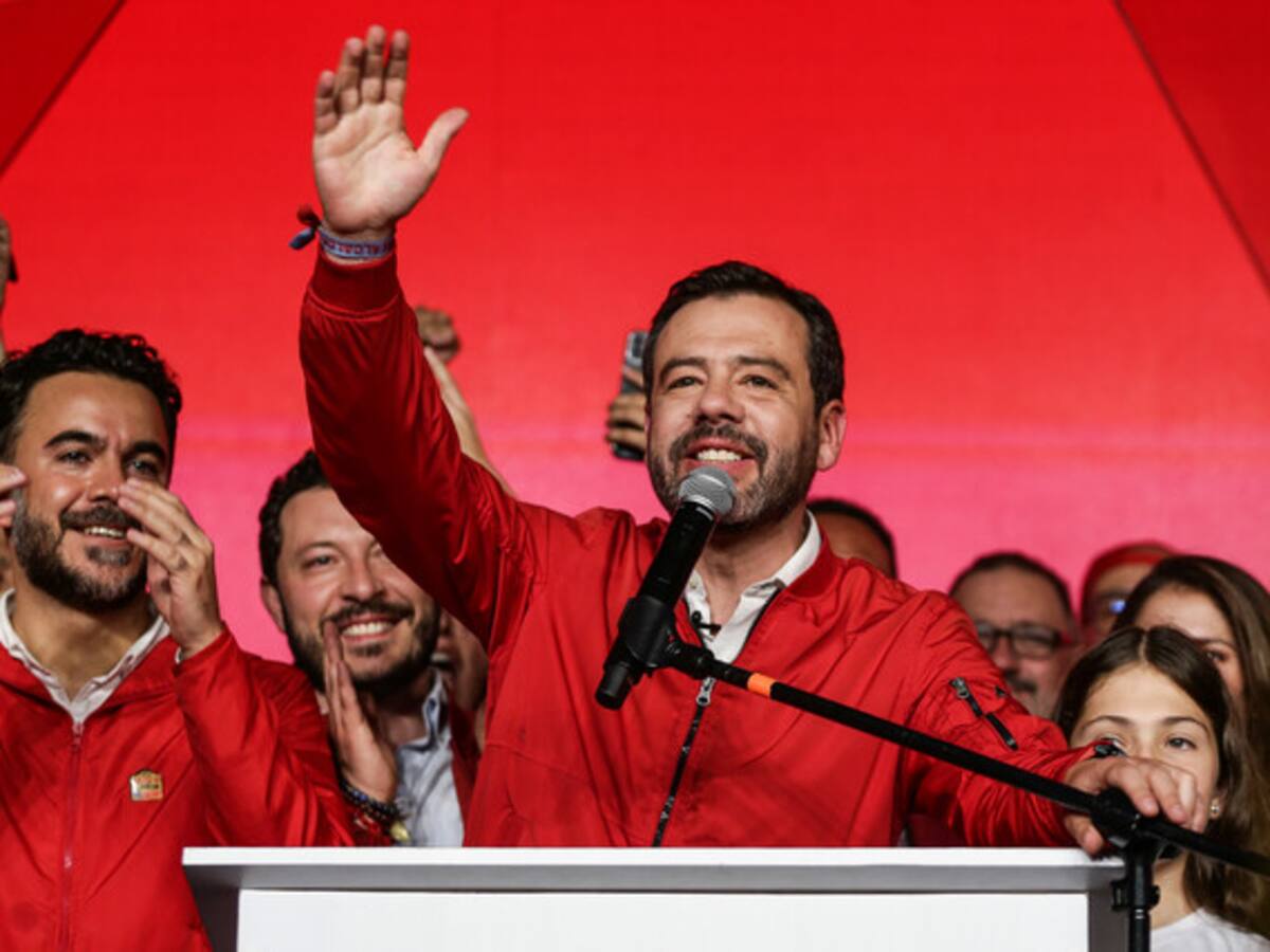 El alcalde Carlos Fernando Galán fue dado de alta tras una apendicitis aguda