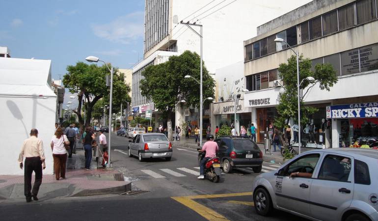 Calle 10 entre avenida tercera y cuarta. Centro comercial a cielo abierto de Cúcuta 