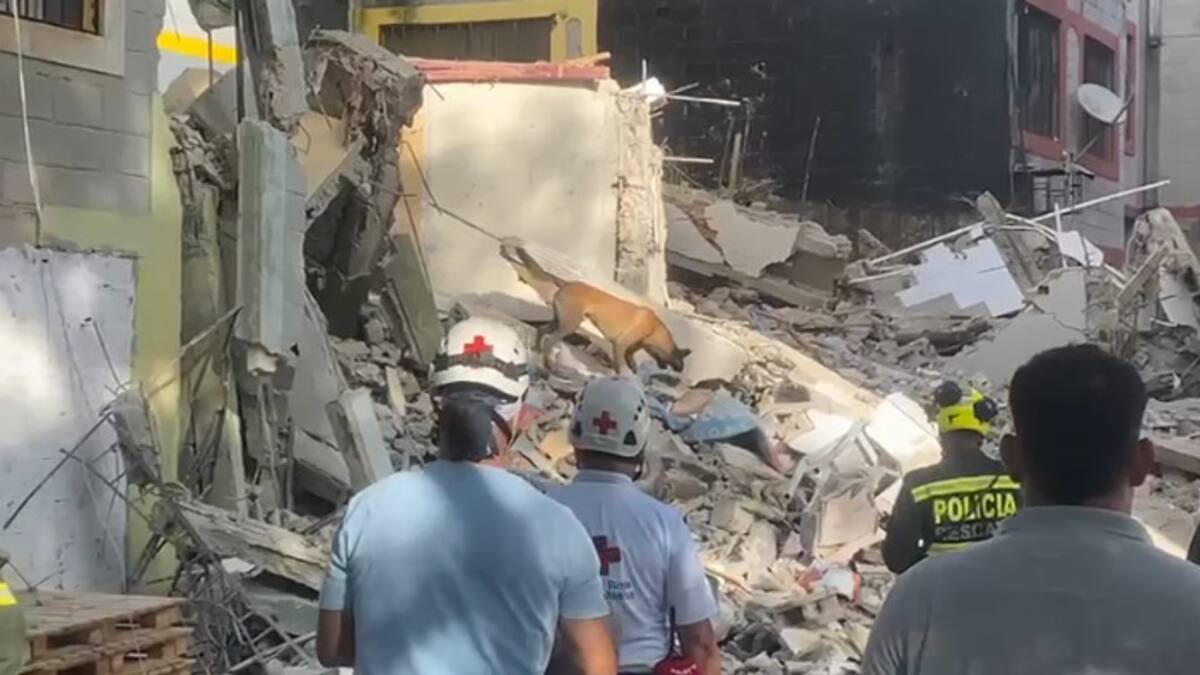 Colapsó edificio en zona de riesgo en Barranquilla