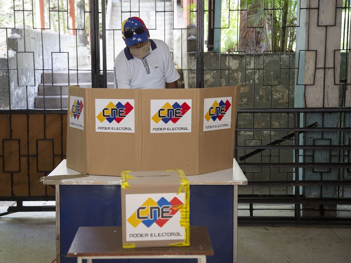 El chavismo logra 20 de las 23 gobernaciones en Venezuela en las elecciones locales
