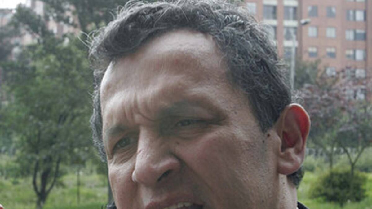 JEP niega permiso de salida del país al excongresista Luis Fernando Almario
