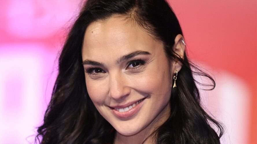 Sesión de fotos de Gal Gadot en vestido de baño . Foto: Getty