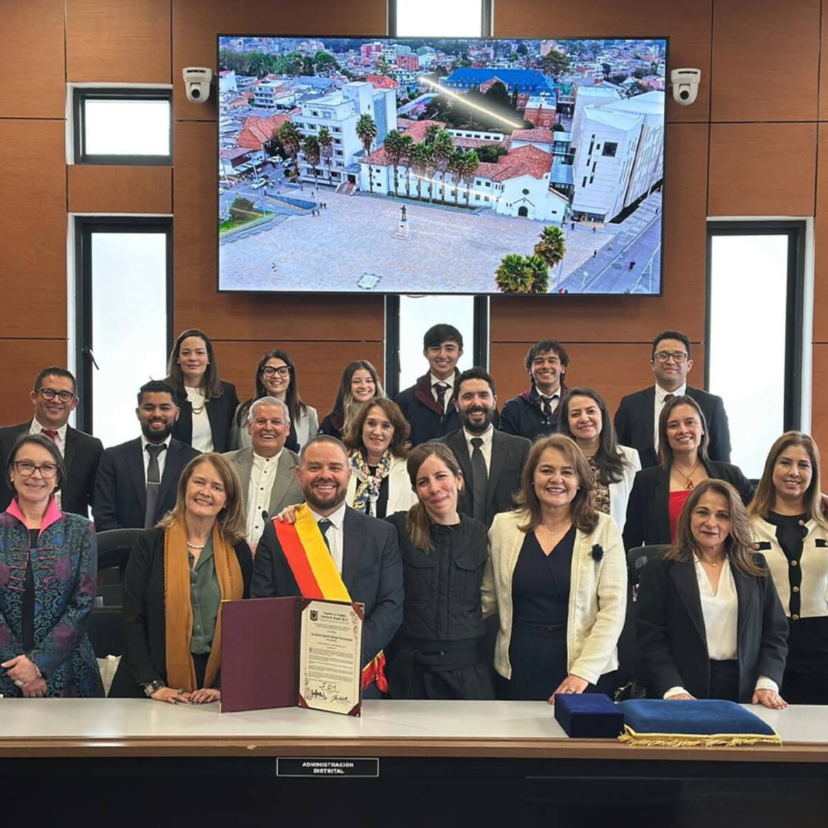 El Concejo de Bogotá condecoró al St. Matthew School por su calidad académica y aporte social